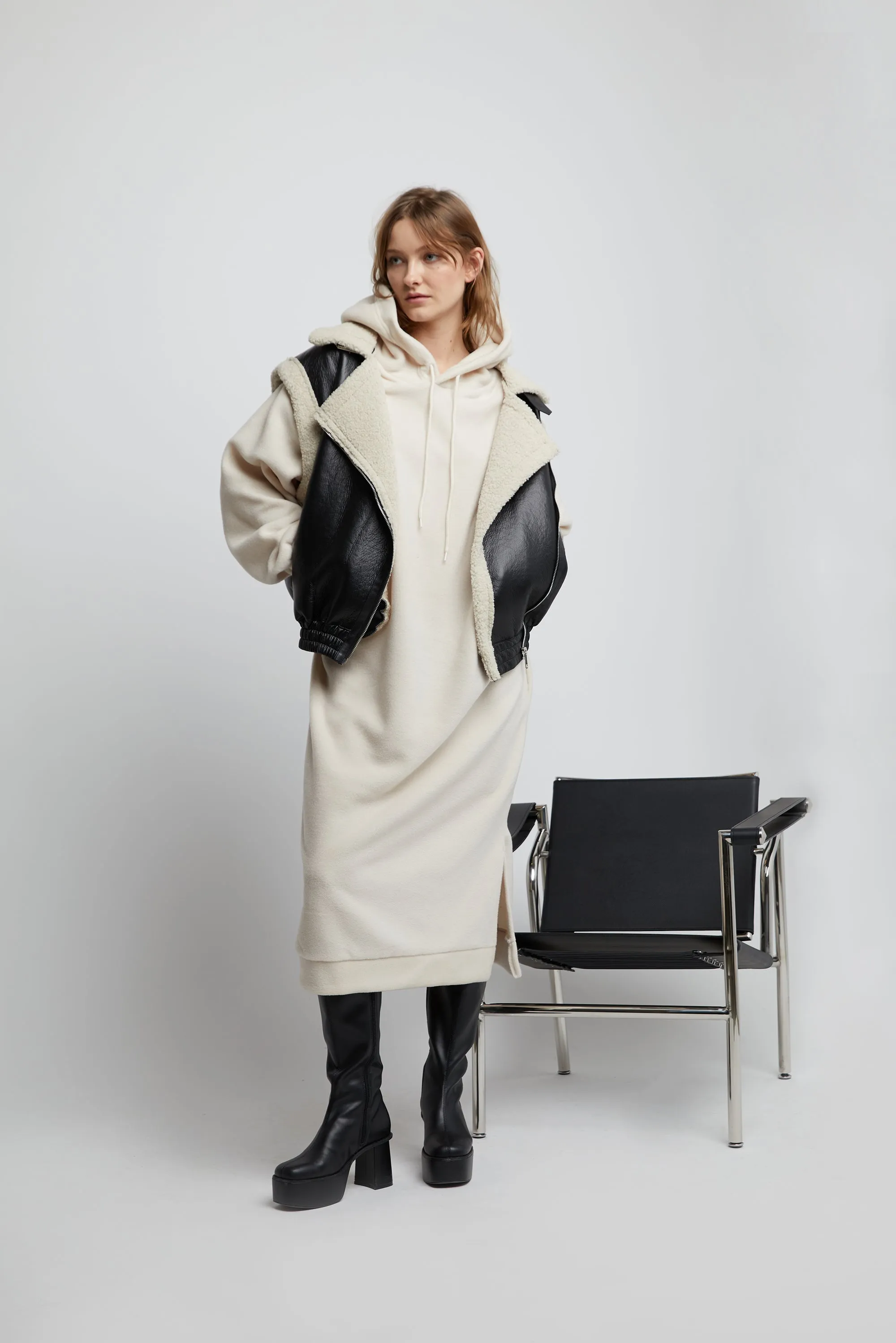 SHERPA LINED VEST